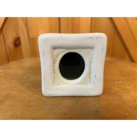 Vintage Ceramic Blue and White Single Candle Holder Home Décor (8206) - Picture 6 of 6